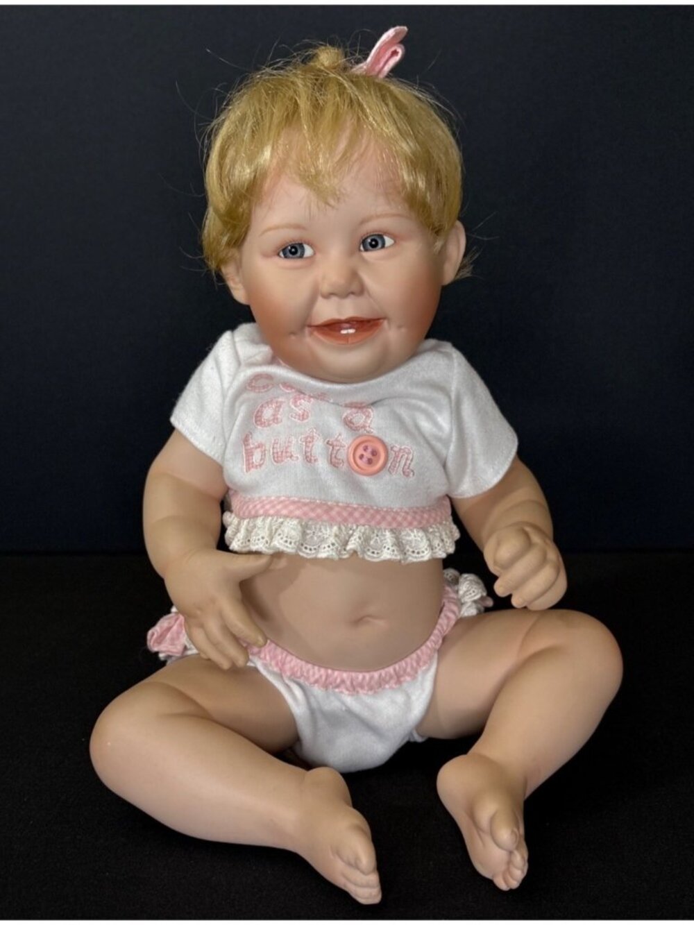 Ashton-Drake Galleries 1993 "Cute As A Button" Baby Doll Blonde Hair Pink Outfit - Picture 5 of 16